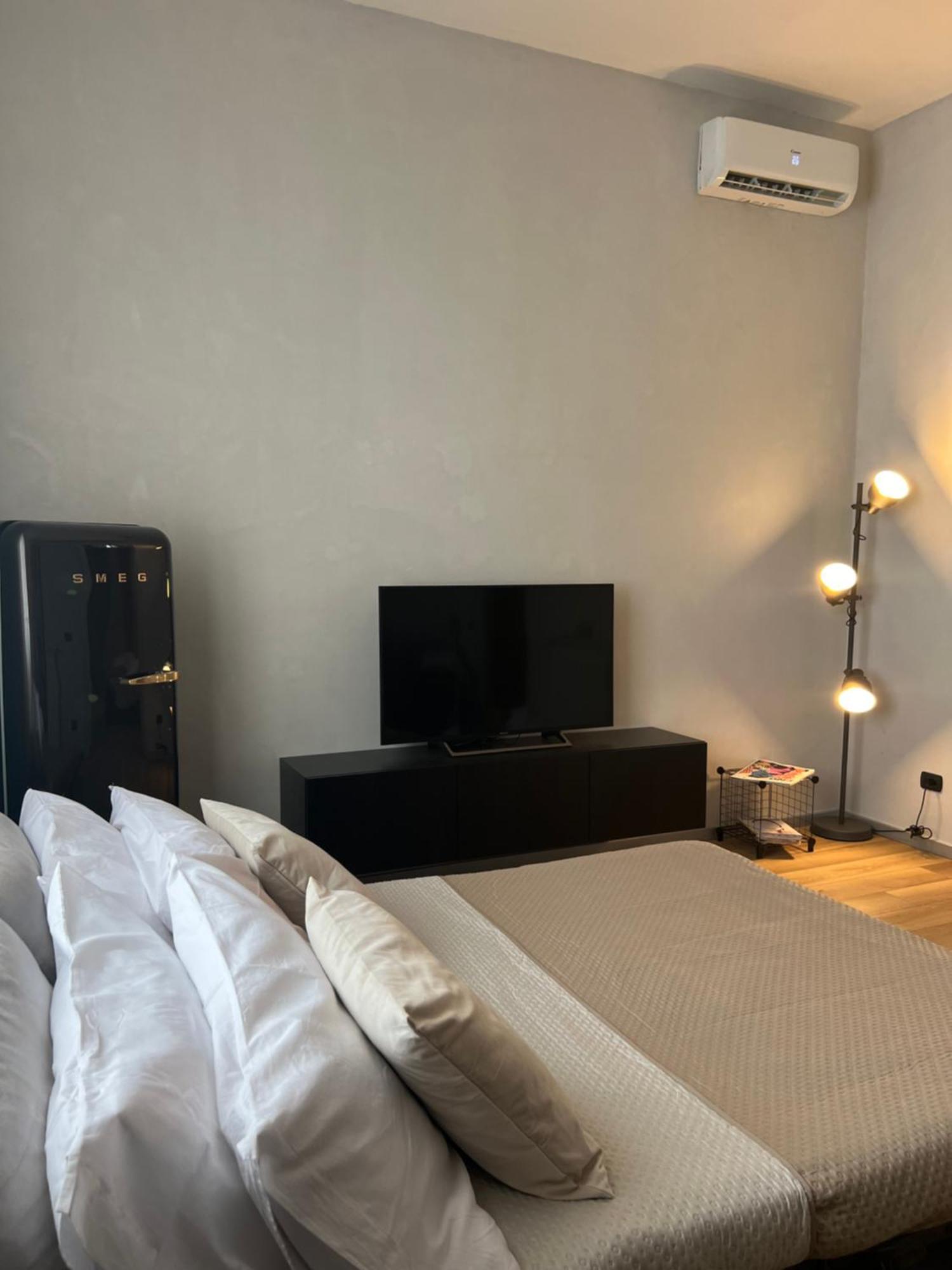 Apartment Frame Loft - Milano-rozzano-assago *